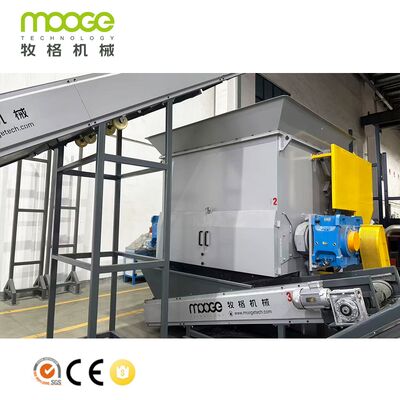 Swing-Arm Shredder for Plastic Waste and Thick Materials Recycling